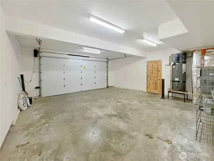 2 car stall in attached garage