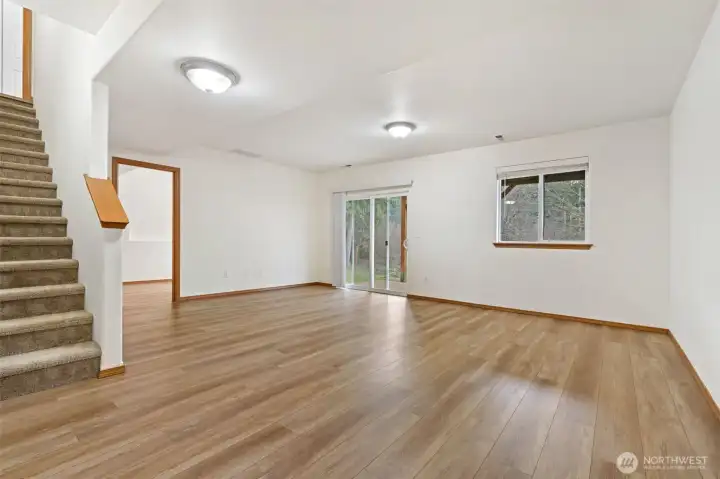 Lower level living with 1 bedroom and full bathroom.