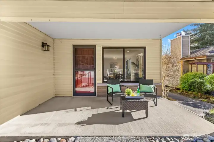 The sunshine on this darling front porch is amazing! What a great place to sit and enjoy your leisurely day!