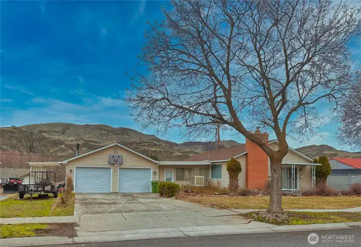 804 Central Dr, Coulee Dam