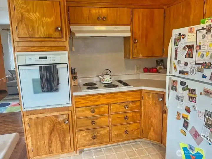 Kitchen. *Current photos unavailable due to tenancy restrictions.