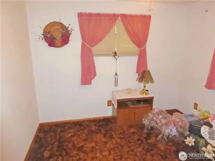 Bedroom 3 of 3 (new carpet now installed). *Current photos unavailable due to tenancy restrictions.