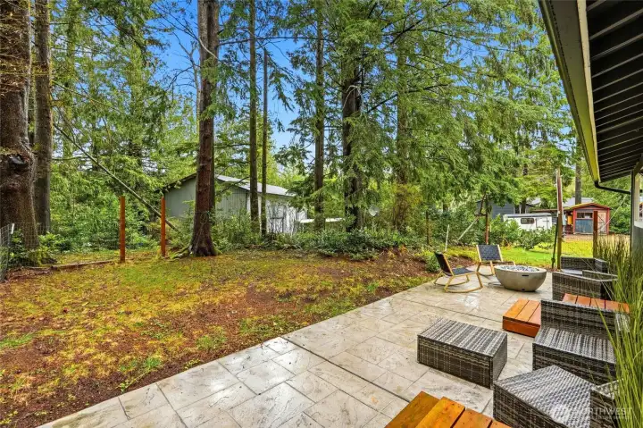 Fenced patio, perfect for relaxing & BBQ.