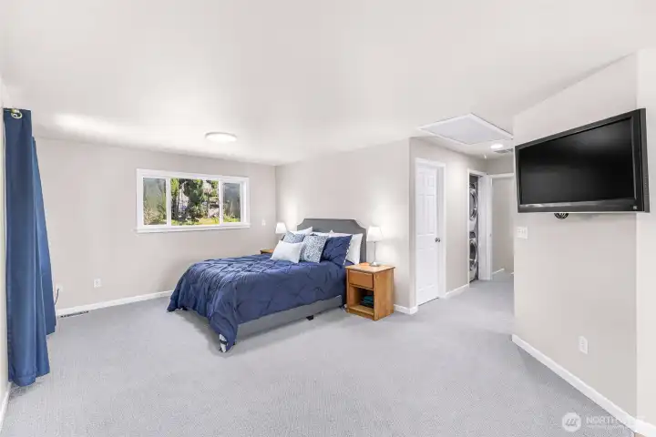 The primary suite is incredible, private bath full walk in closet and laundry