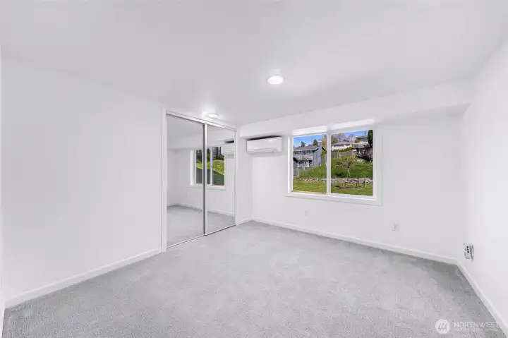 ADU bedroom 2 - also has new carpet and individual mini split!