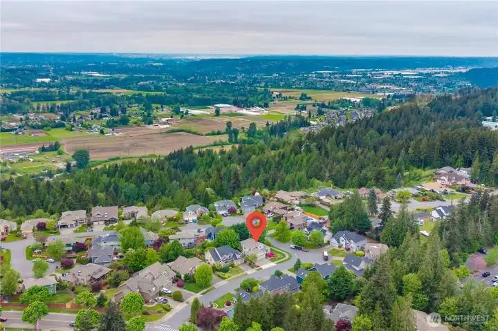 Convenient Sky Island location with easy access to Bonney Lake, Sumner, Orting, and Puyallup.