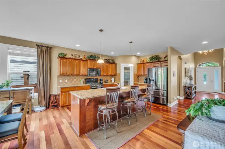 Abundant cabinet and counter space provide excellent storage and functionality, while the open layout keeps everyone connected. Abundant cabinet and counter space provide excellent storage and functionality, while the open layout keeps everyone connected.