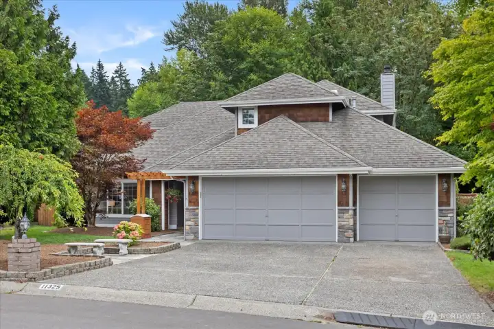 Beautiful curb appeal. 3 car garage.
