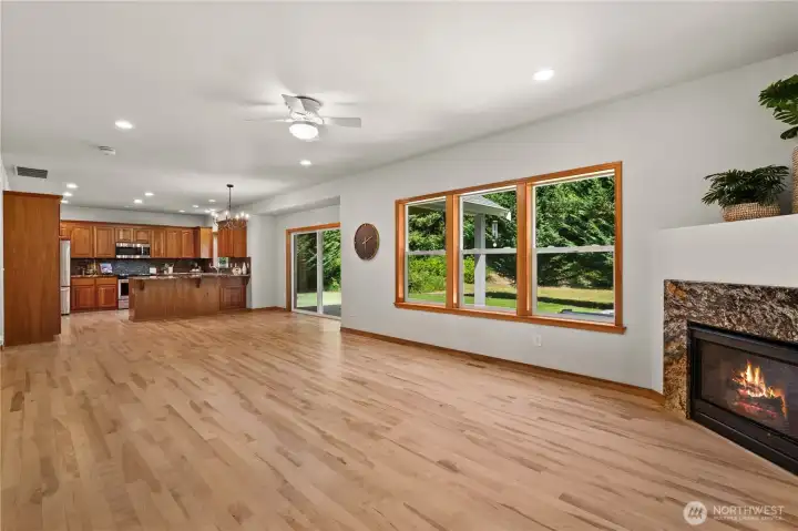 Lots of room for entertaining Lots of room for entertaining