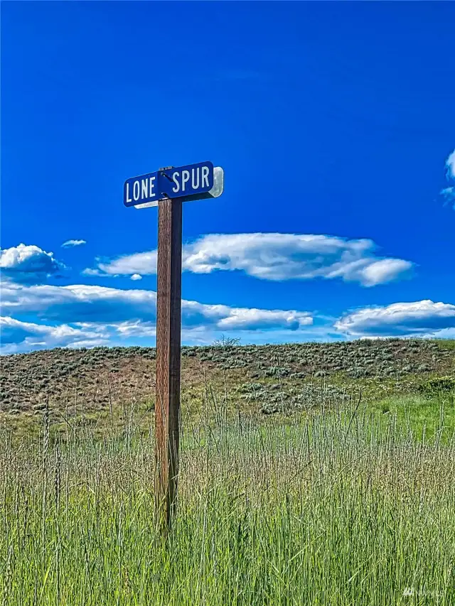 Lone Spur Rd sign (Left here) off of Allen Rd.