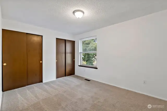 You will really appreciate the spaciousness of the second bedroom.