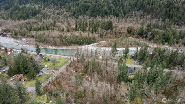 Lot steps away from the Skykomish River