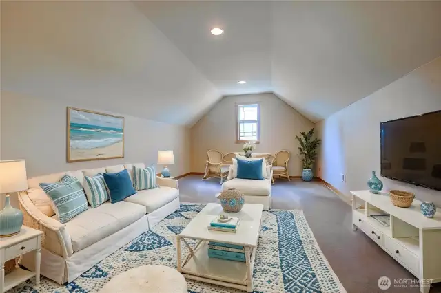 Bonus Room above the garage *Virtually Staged