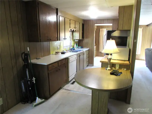 EATING AREA IN KITCHEN.