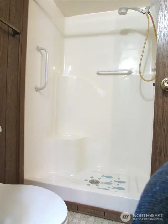 & WALK-IN SHOWER.