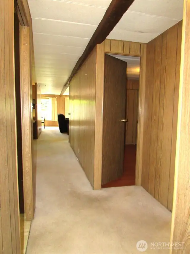 HALLWAY BACK TO LIVING AREAS.