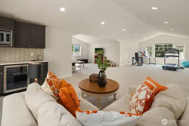 Go ahead—turn cartwheels, host a movie night, sneak in a workout, or let the kids take over. This oversized bonus room does it all… with a mini kitchen to keep snacks (and sanity) close by.