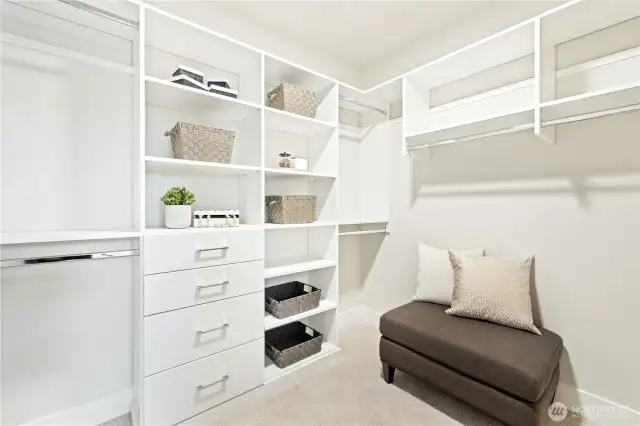 Homesite 43 - Pictures of similar Model Home 22 for representation purposes only.
