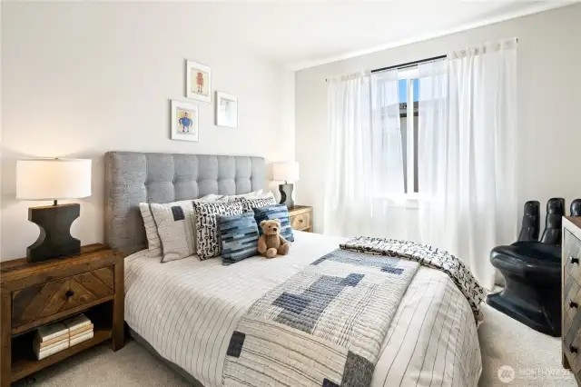 Homesite 43 - Pictures of similar Model Home 22 for representation purposes only.
