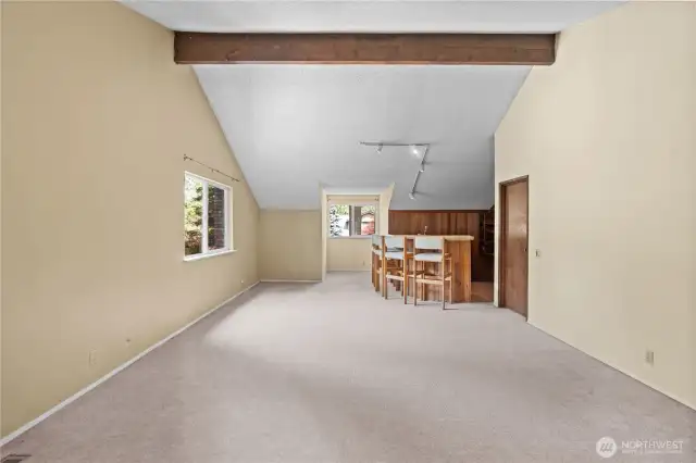Massive bonus room