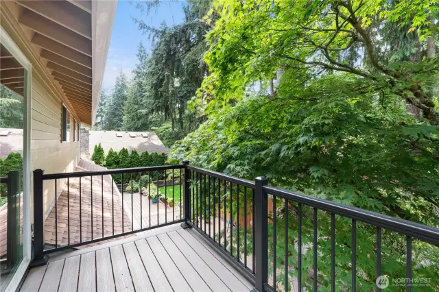 Deck off of Bonus room