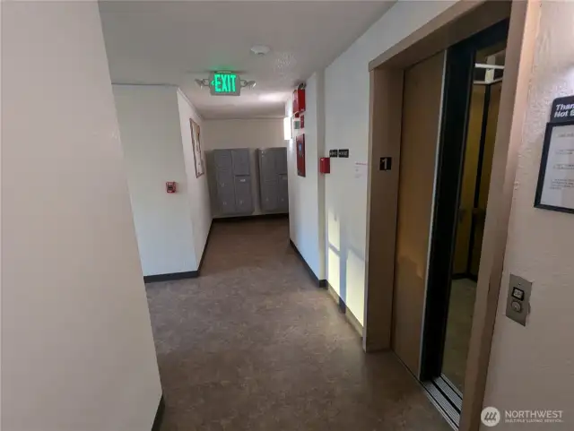 Shared lobby, mailboxes, and elevator