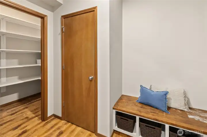 Walk-in Pantry, Storage closet + built-in bench