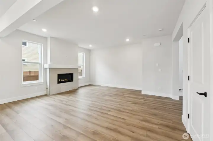 Large, bright great room w/gas fireplace.