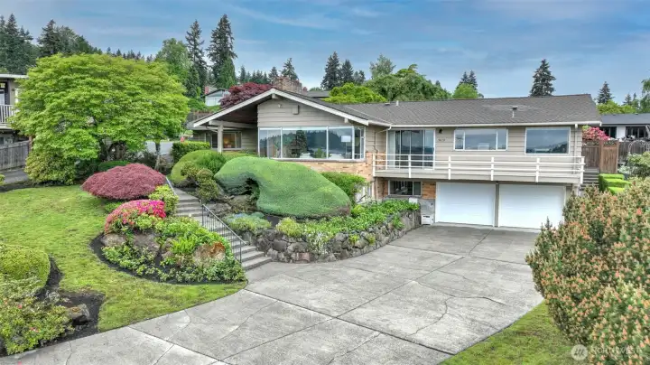 Homes here are often passed down through generations—and once you arrive, you’ll understand why.