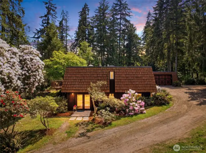 Side door for the daylight basement, perfect for multi-generational
