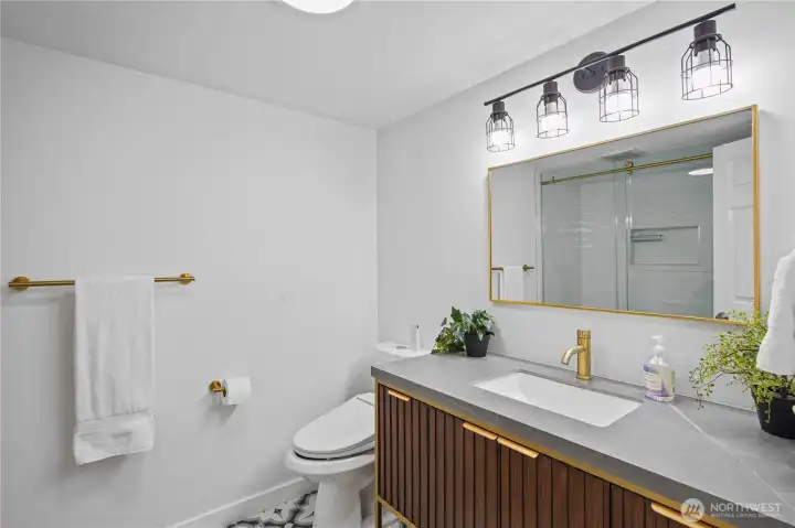 Main 3/4 Bathroom