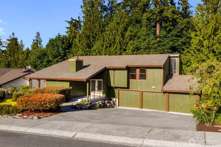 Extra large driveway into your 3 car garage