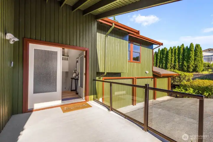 Double door entry