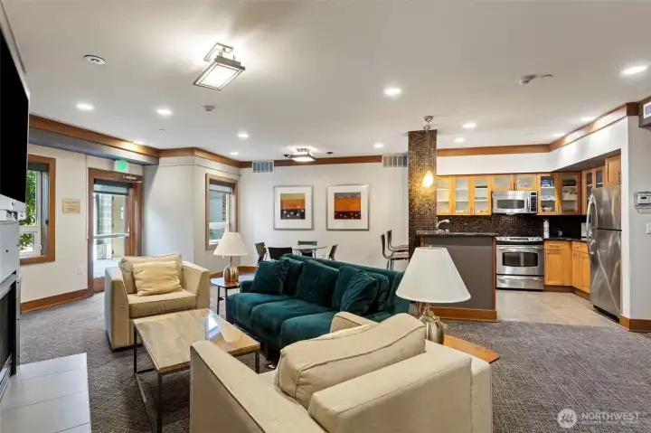 Amenities: Club house/ media room located on level 2 Amenities: Club house/ media room located on level 2
