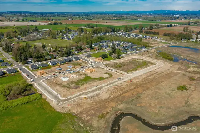 Welcome to Big Rock. A community designed with flexibility and surrounded by nature.