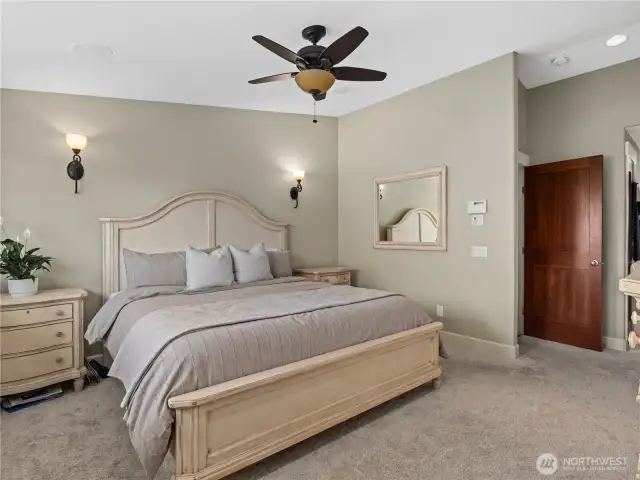 Discover peace and comfort in this inviting bedroom suite.