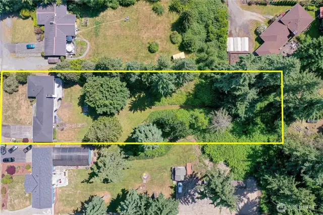 Outlines of the home and property are approximate