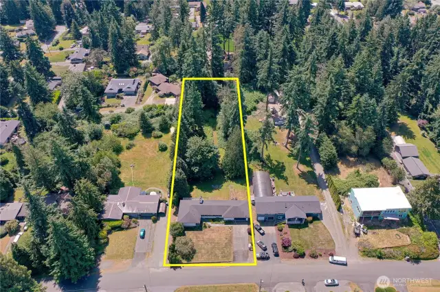 Outlines of the home and property are approximate