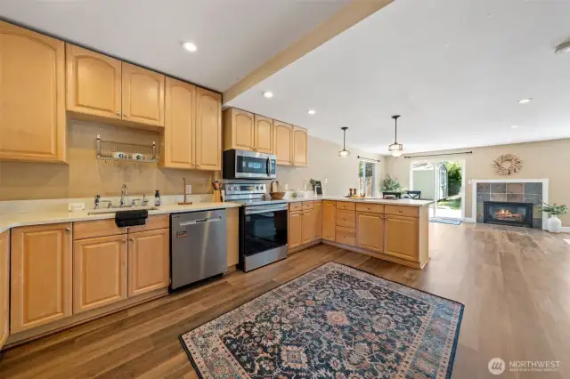 Newer appliances, cabinerrs