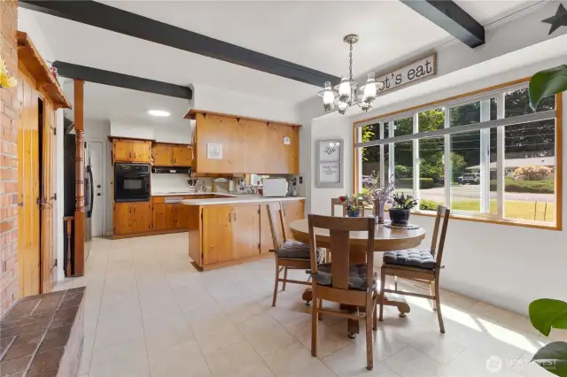 Dining room with fireplace