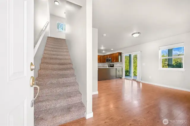 2 bedrooms & 1 bethroom upstairs