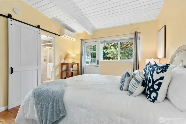 Barn doors from primary to ensuite