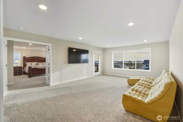 Loft (Upstairs)