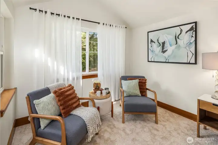 Sitting area, work or exercise space -  so many options!