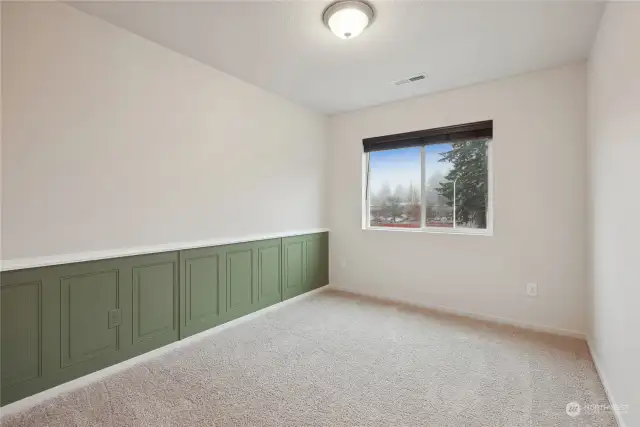 Second Guest Bedroom - Upstairs