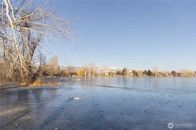 This lake provides a boat launch and non motorized access for paddleboarding, kayaking, canoeing, fishing, etc...