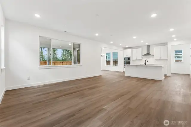 This is a similar home. Some colors and finishes may be different.