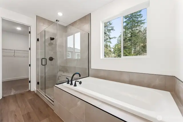 This is a similar home. Some colors and finishes may be different.