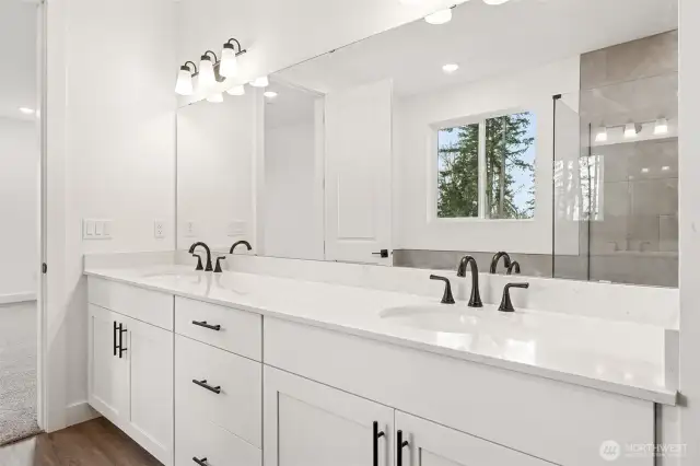 This is a similar home. Some colors and finishes may be different.