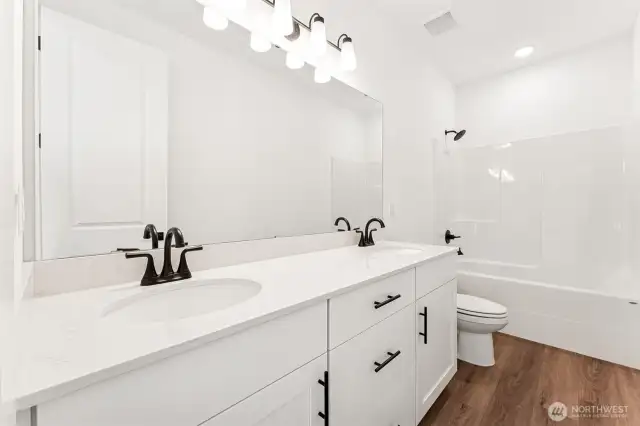 This is a similar home. Some colors and finishes may be different.